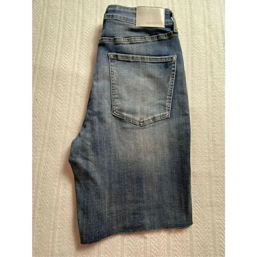 AMERICAN RAG CIE JUNIOR SIZE 13/31 ULTRA SOFT JEAN SHORTS